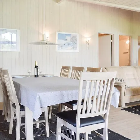بيت للعطل Gorgeous Home In Graested With Sauna